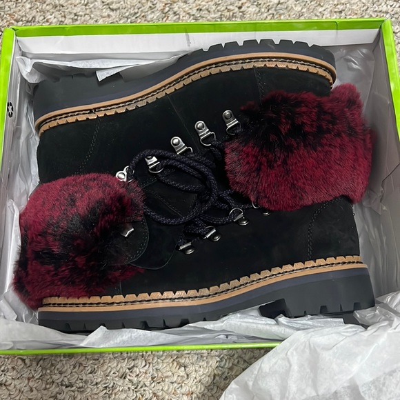 NWT Sam Edelman Bowen Black Suede Boots - Picture 2 of 6